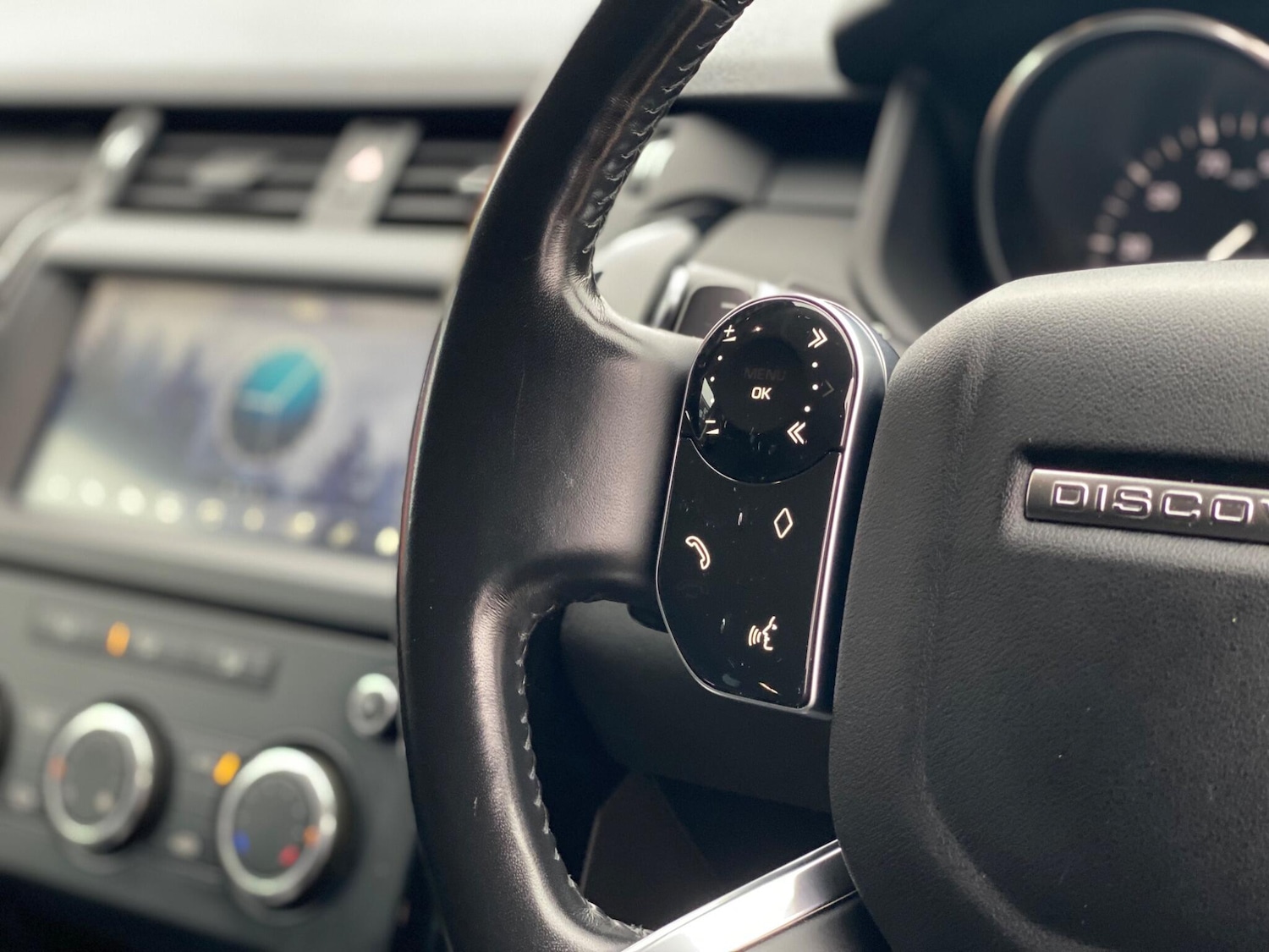 Used Land Rover Discovery 2019 for sale - 77484482: Photo 35