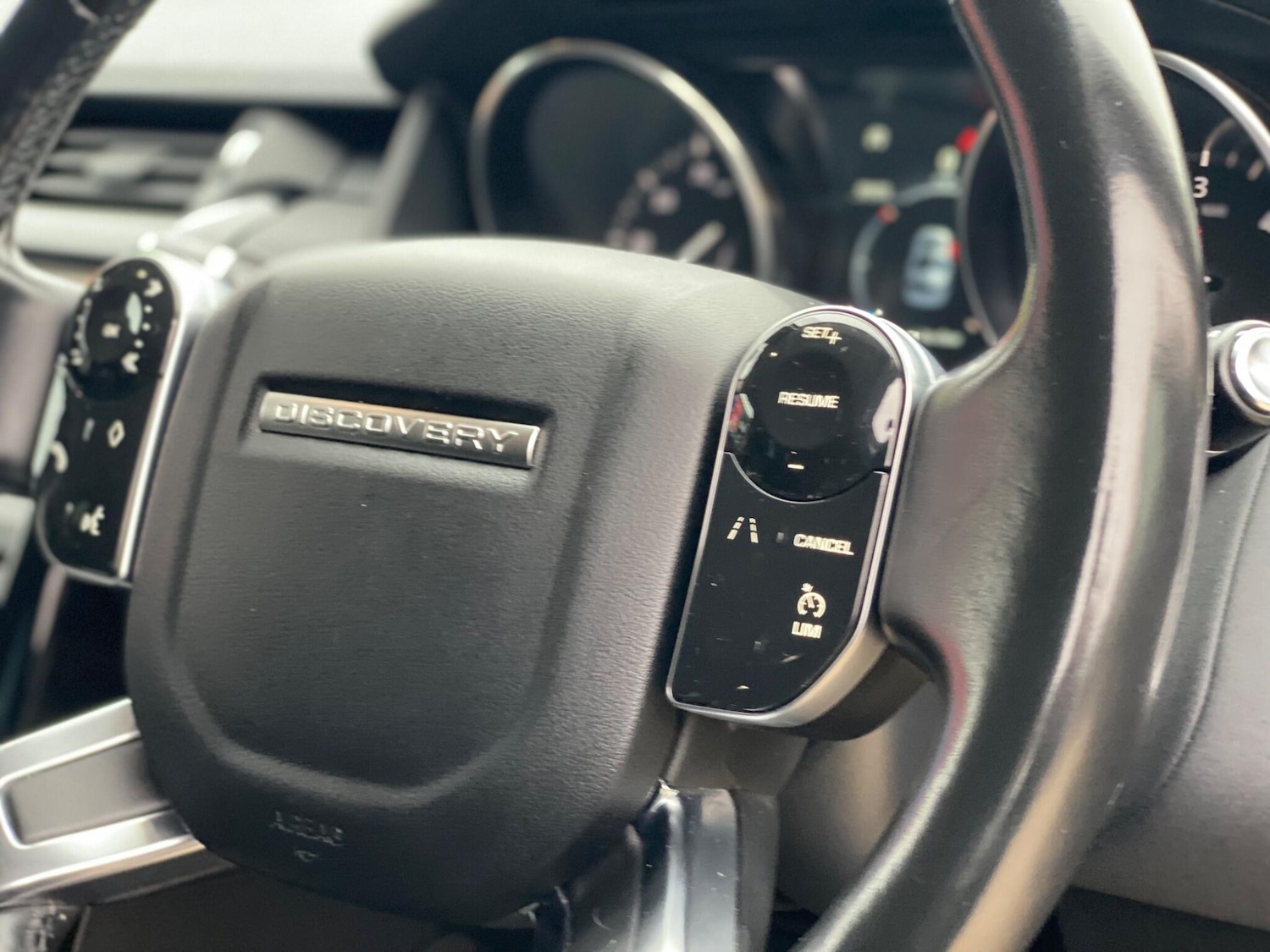 Used Land Rover Discovery 2019 for sale - 77484482: Photo 36