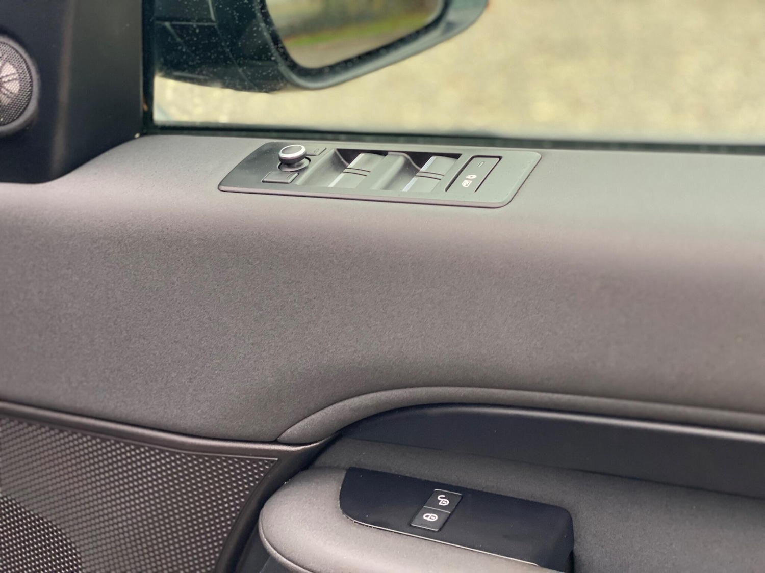 Used Land Rover Discovery 2019 for sale - 77484482: Photo 39