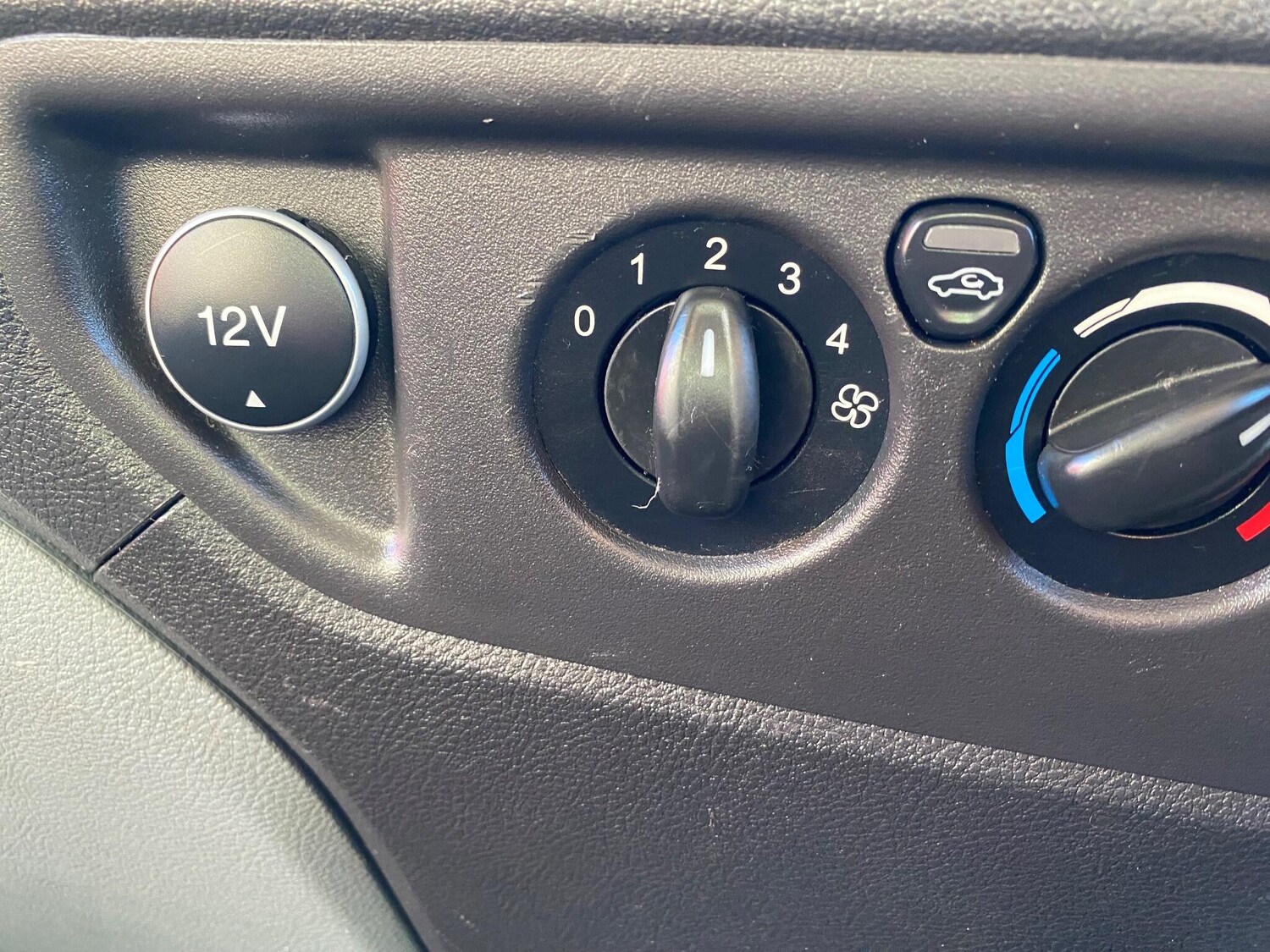 Used Ford Transit 2018 for sale - 77440018: Photo 45