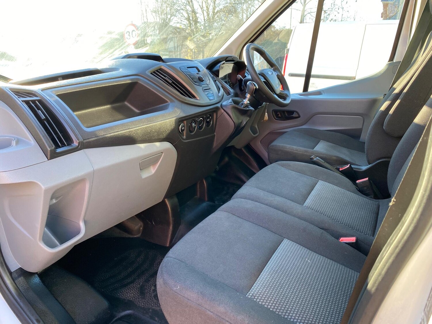 Used Ford Transit 2018 for sale - 77440018: Photo 51