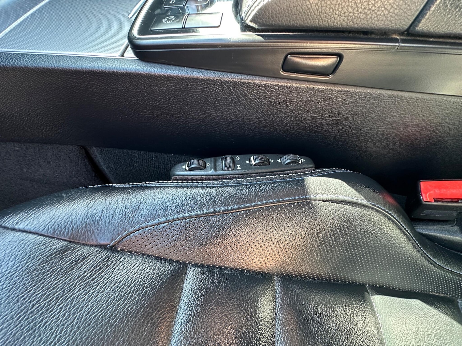 Used Mercedes-Benz E Class 2016 for sale - 78033681: Photo 44