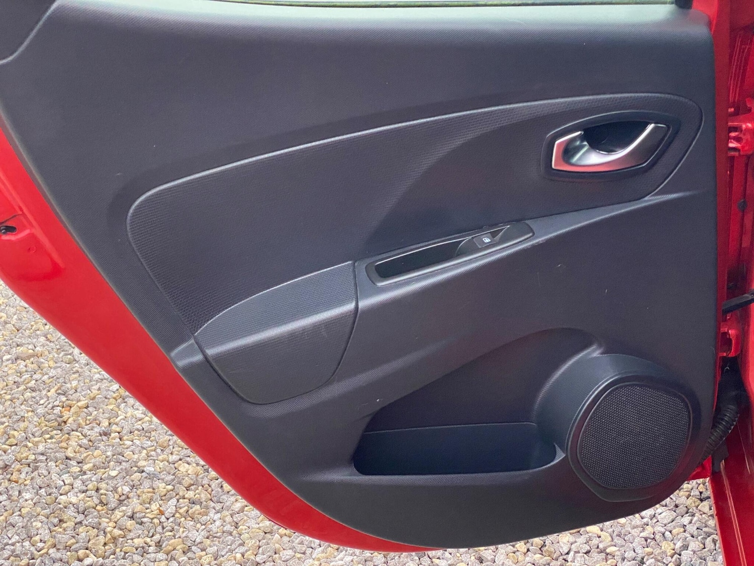 Used Renault Clio 2015 for sale - 76865756: Photo 26