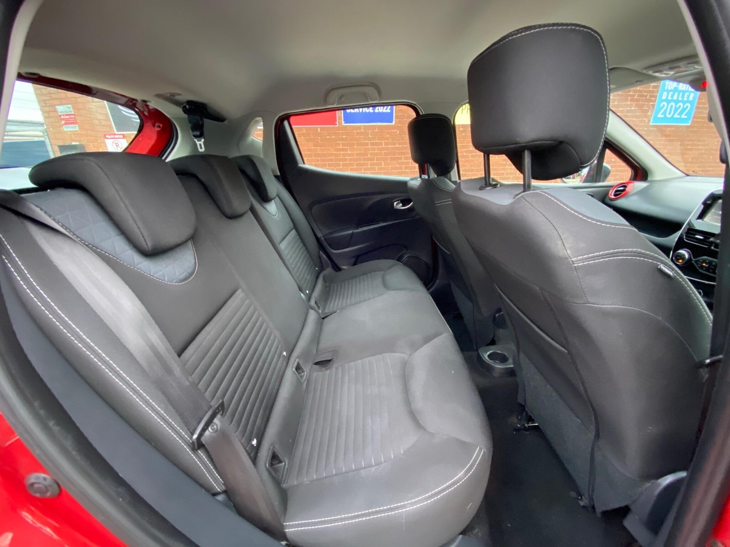 Used Renault Clio 2015 for sale - 76865756: Photo 28