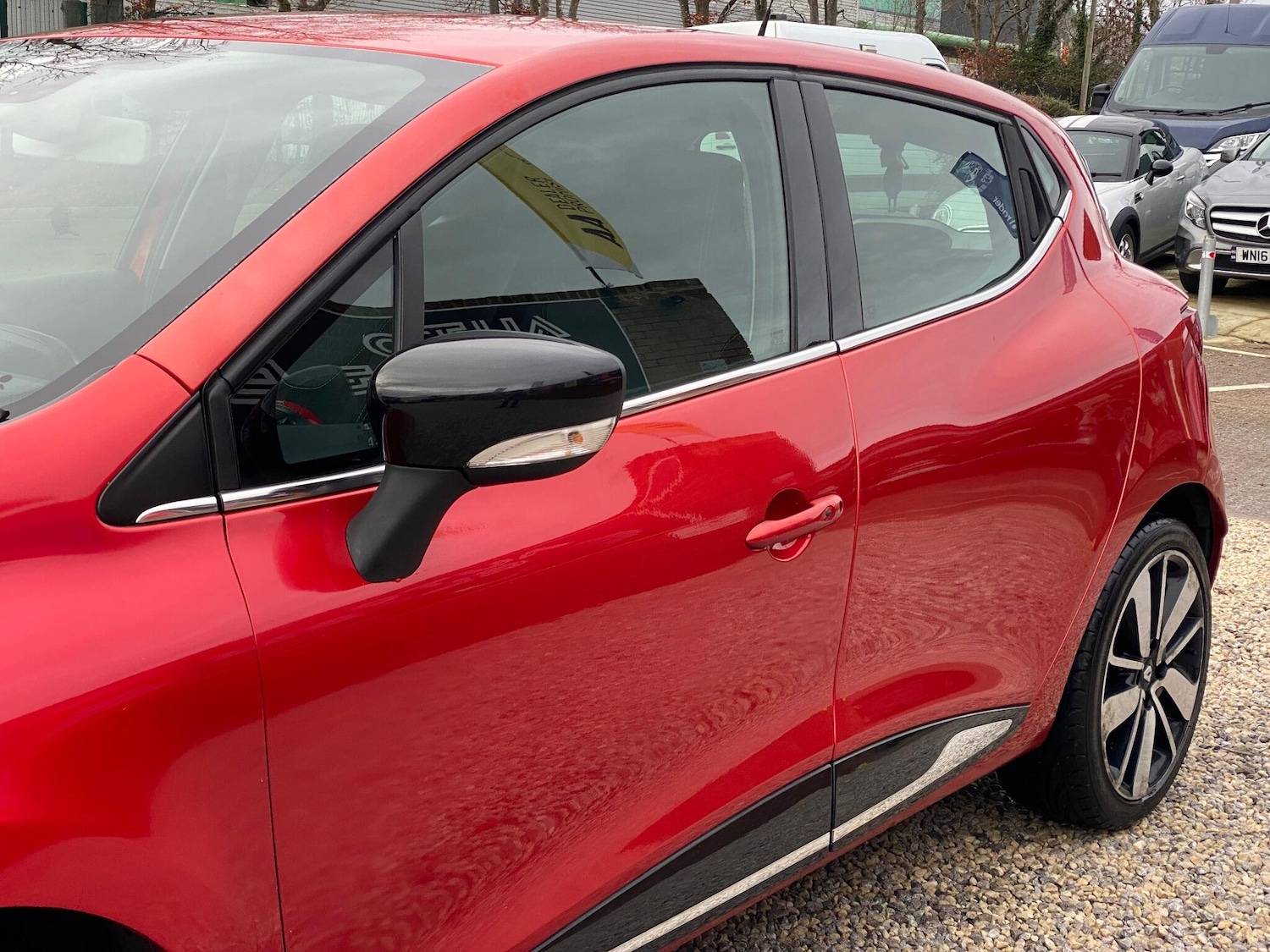 Used Renault Clio 2015 for sale - 76865756: Photo 42