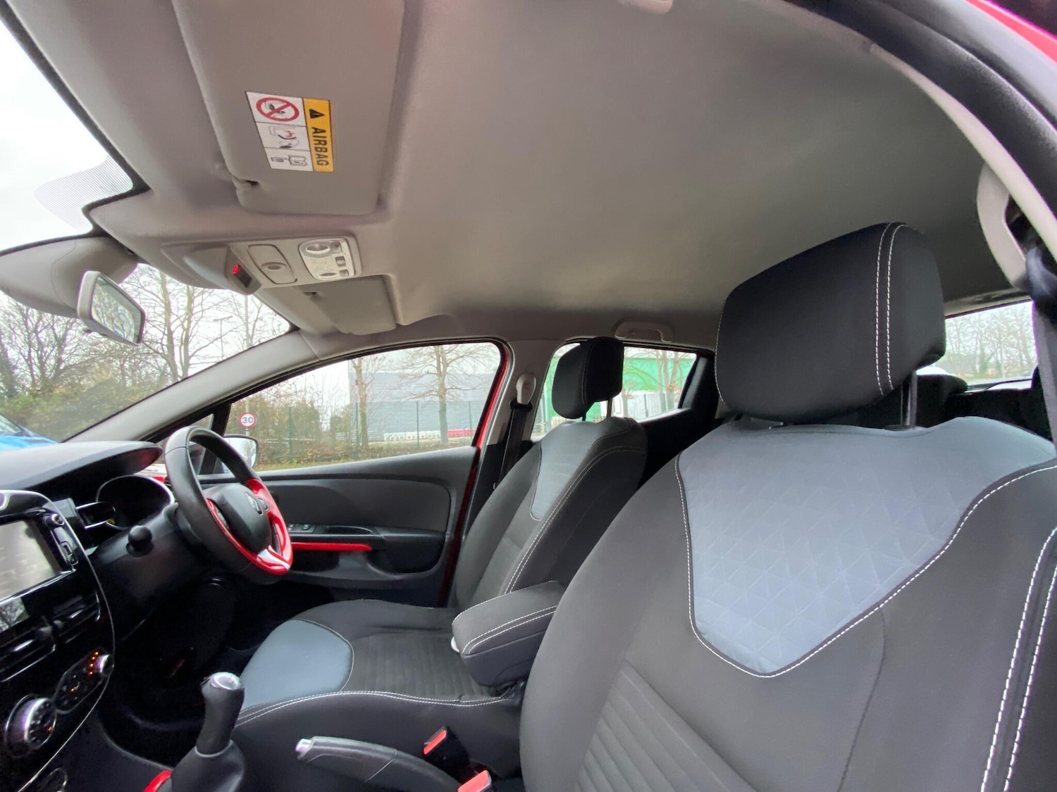 Used Renault Clio 2015 for sale - 76865756: Photo 53