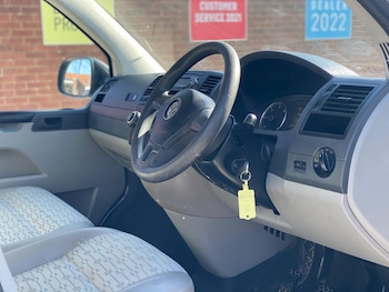 Used Volkswagen Transporter 2013 for sale - 77722997: Photo