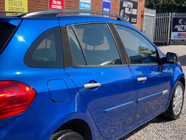 Used Renault Clio 2009 for sale - 75531080: Photo 22
