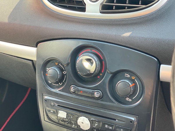 Used Renault Clio 2009 for sale - 75531080: Photo 25