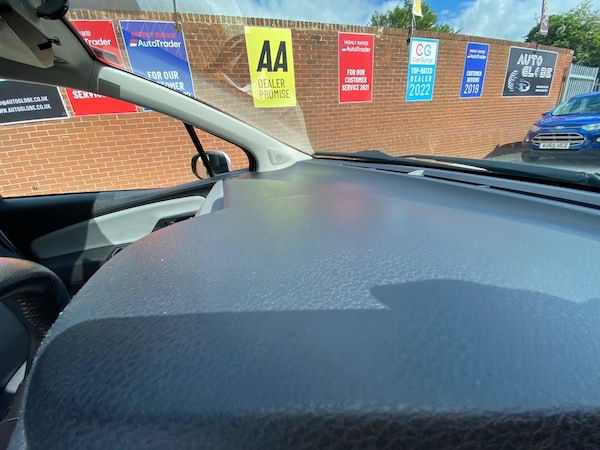 Used Toyota Yaris 2016 for sale - 75609033: Photo 38