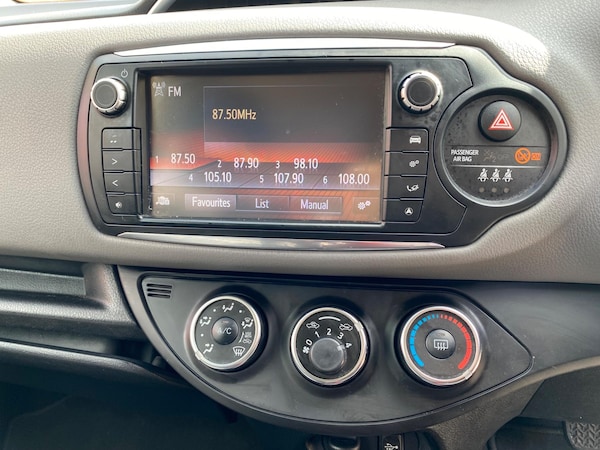Used Toyota Yaris 2016 for sale - 75609033: Photo 44