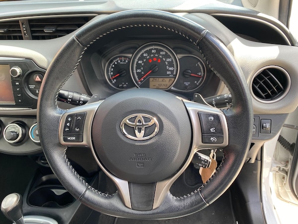 Used Toyota Yaris 2016 for sale - 75609033: Photo 45