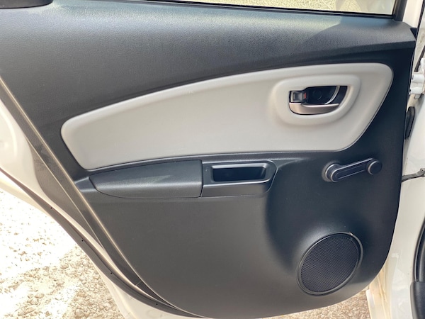Used Toyota Yaris 2016 for sale - 75609033: Photo 53