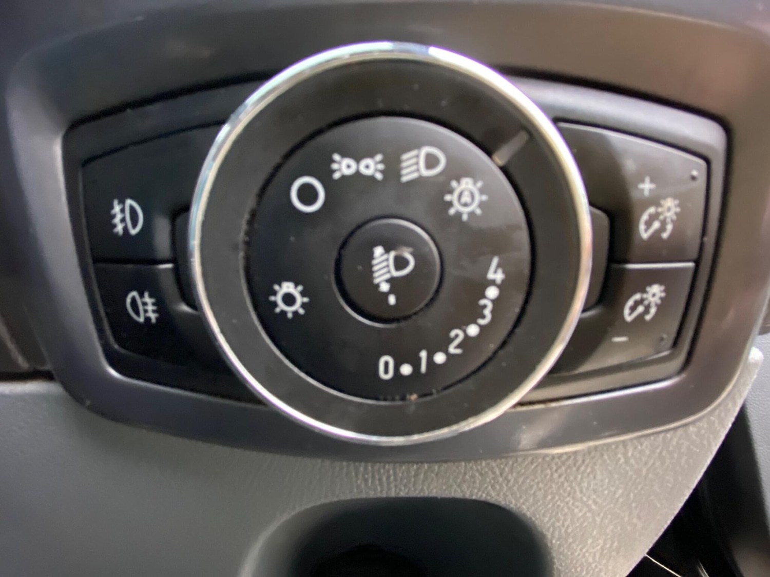 Used Ford Transit Custom 2017 for sale - 77291155: Photo 13