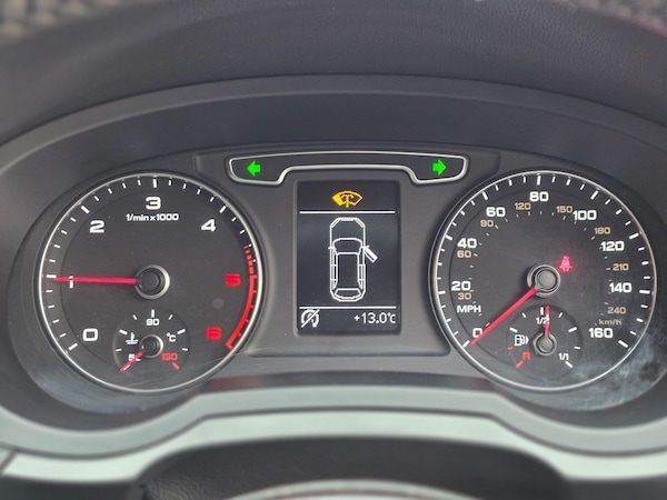 Used Audi Q3 2013 for sale - 76306868: Photo 11