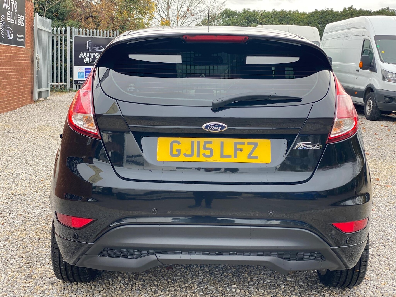 Used Ford Fiesta Van 2015 for sale - 76424905: Photo 14