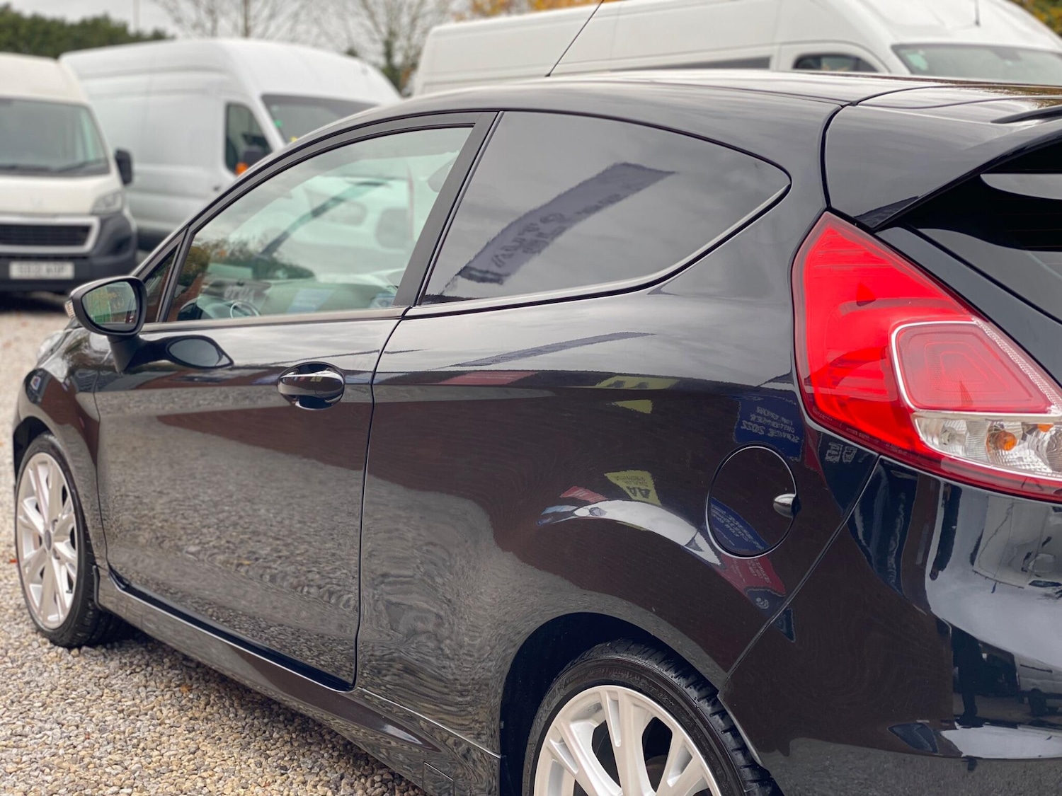 Used Ford Fiesta Van 2015 for sale - 76424905: Photo 48