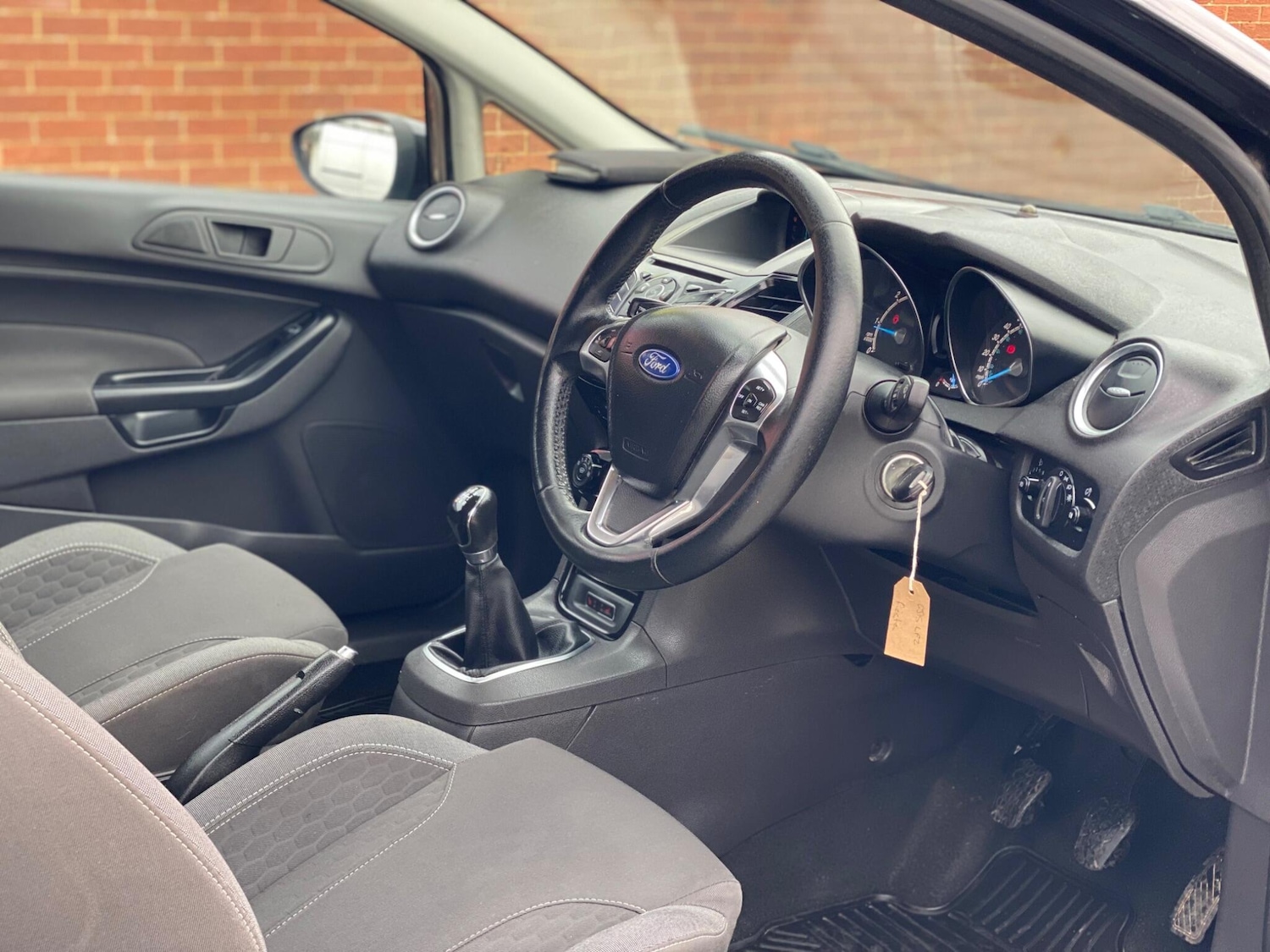 Used Ford Fiesta Van 2015 for sale - 76424905: Photo 50