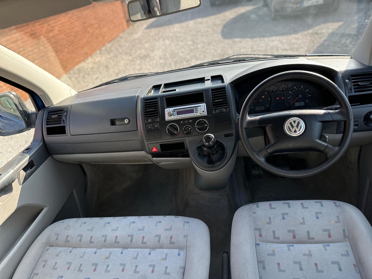 Used Volkswagen Transporter Shuttle 2005 for sale - 77982731: Photo 22