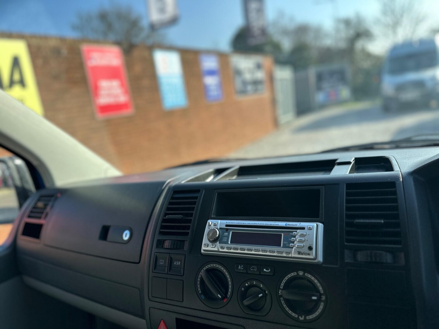 Used Volkswagen Transporter Shuttle 2005 for sale - 77982731: Photo 42