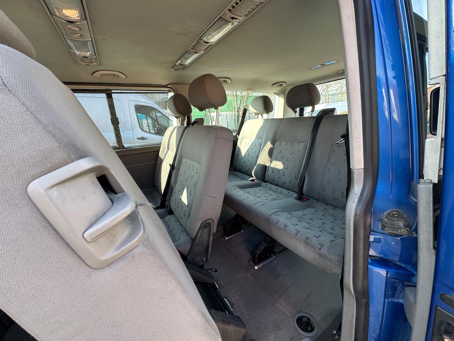 Used Volkswagen Transporter Shuttle 2005 for sale - 77982731: Photo 9