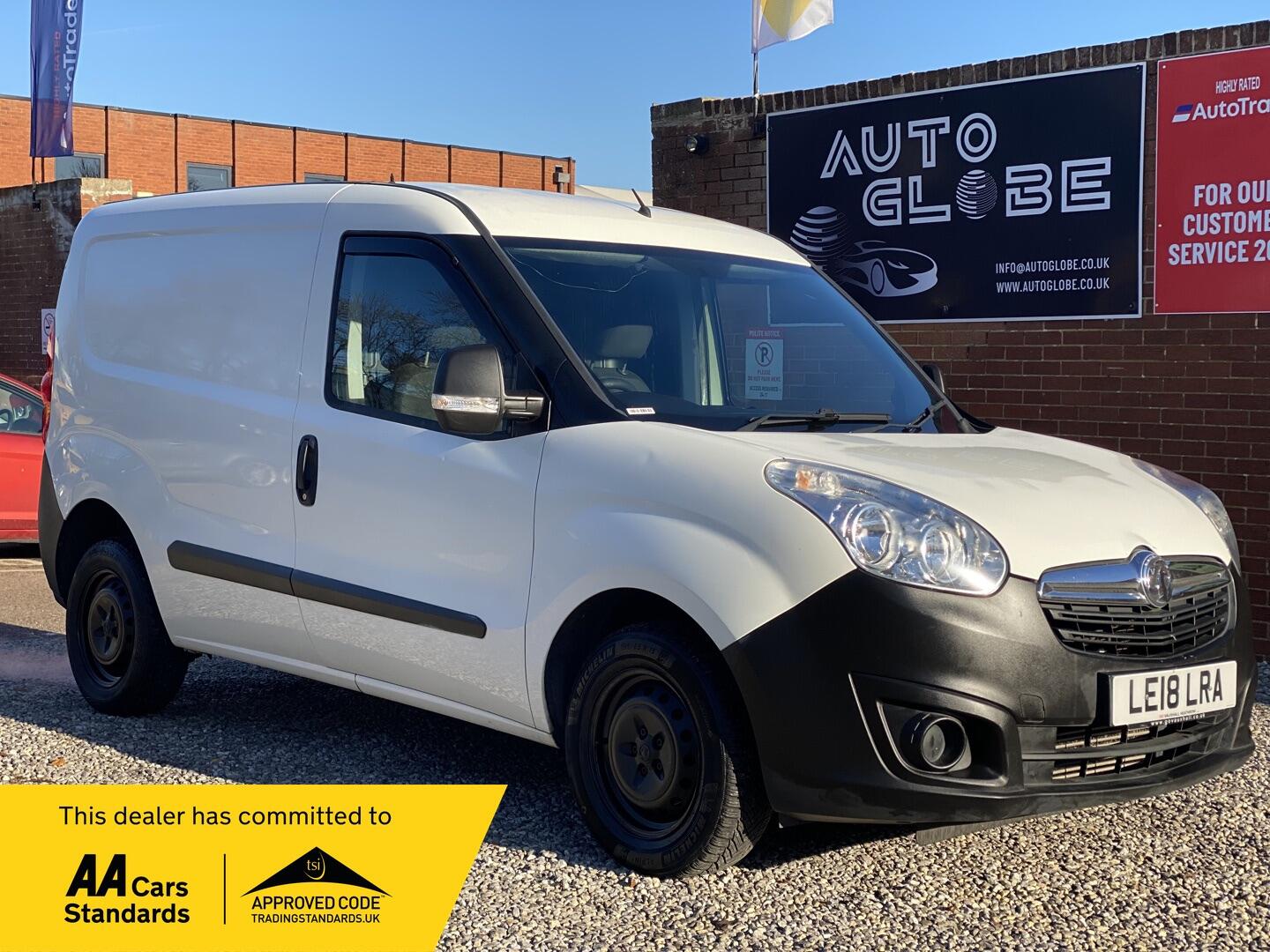 Used Vauxhall Combo 2018 for sale - 76823825: Photo 1