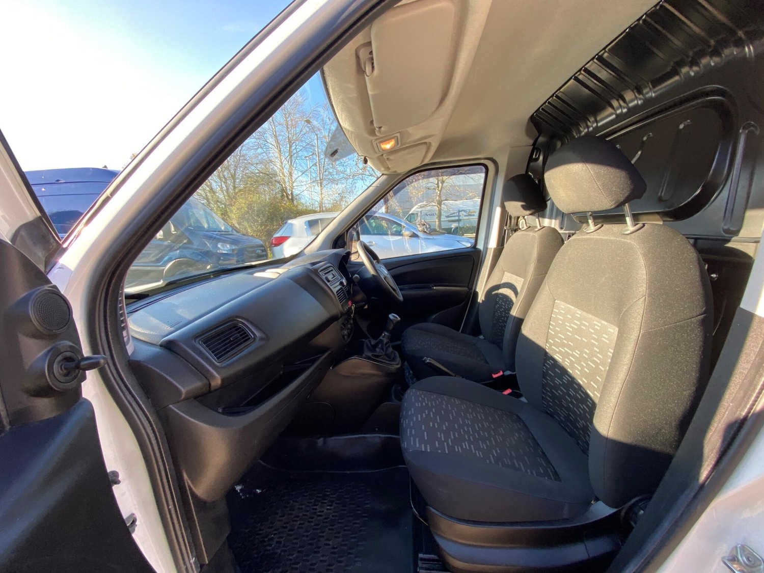 Used Vauxhall Combo 2018 for sale - 76823825: Photo 33