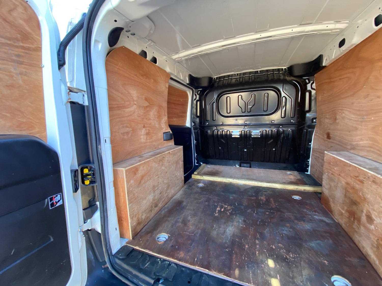 Used Vauxhall Combo 2018 for sale - 76823825: Photo 35