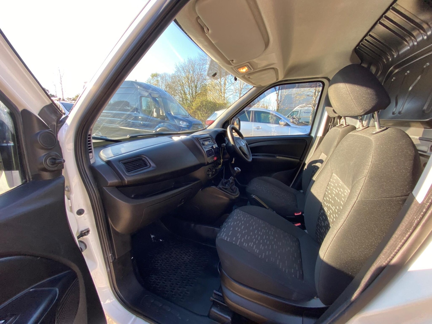 Used Vauxhall Combo 2018 for sale - 76823825: Photo 38