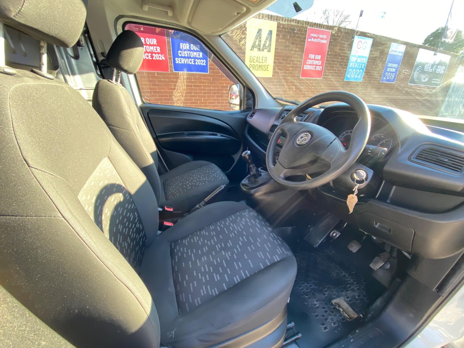 Used Vauxhall Combo 2018 for sale - 76823825: Photo 7