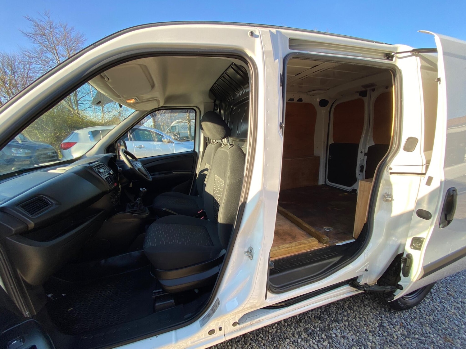 Used Vauxhall Combo 2018 for sale - 76823825: Photo 9