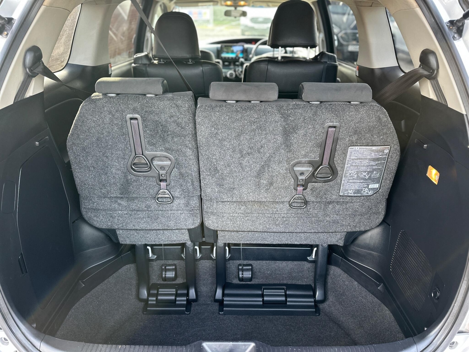 Used Toyota Estima 2025 for sale - 77637494: Photo 11