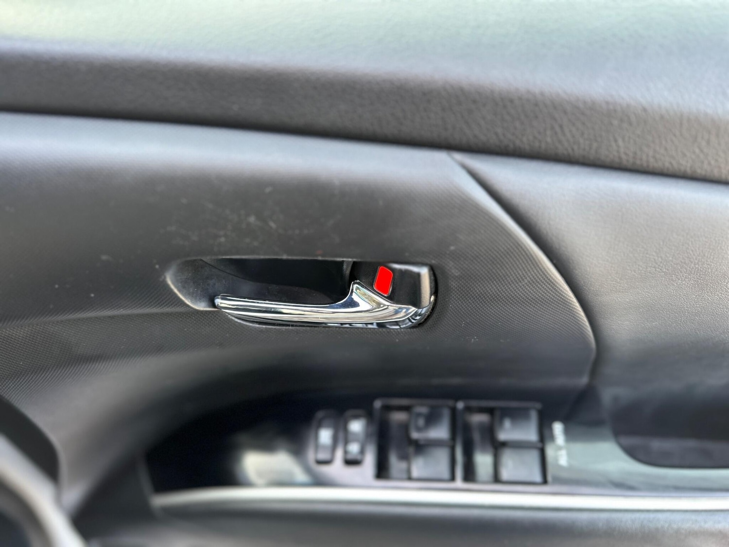 Used Toyota Estima 2025 for sale - 77637494: Photo 34