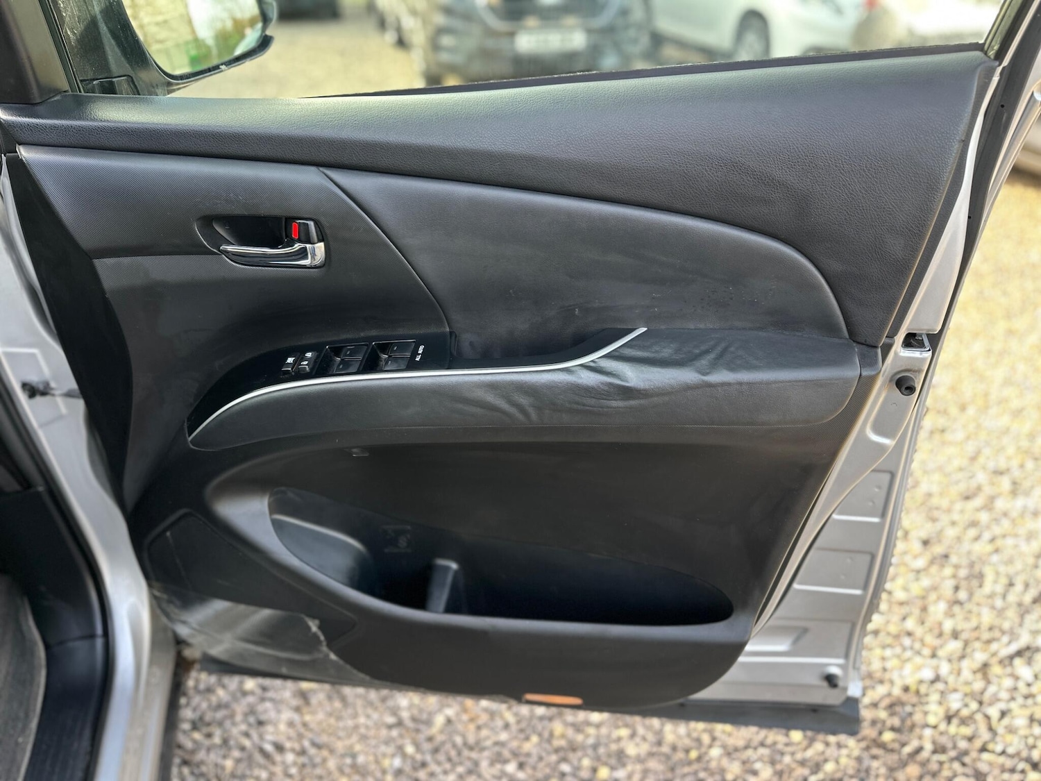 Used Toyota Estima 2025 for sale - 77637494: Photo 35