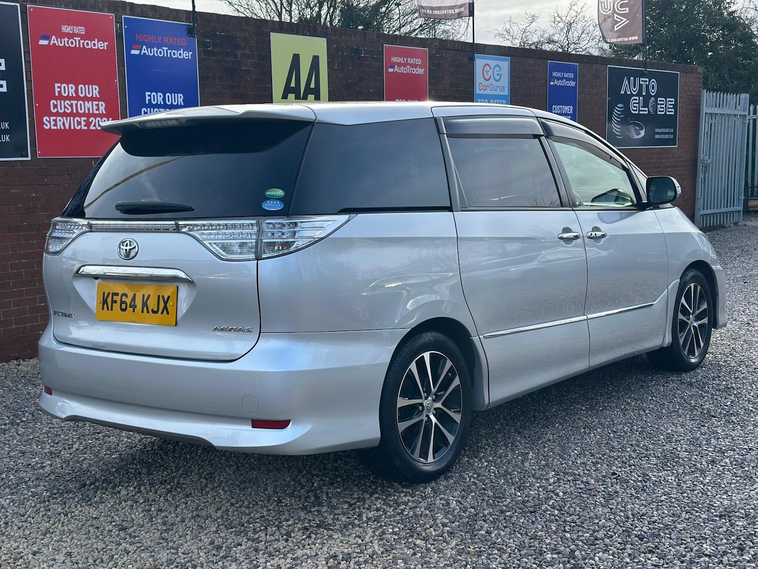 Used Toyota Estima 2025 for sale - 77637494: Photo 4