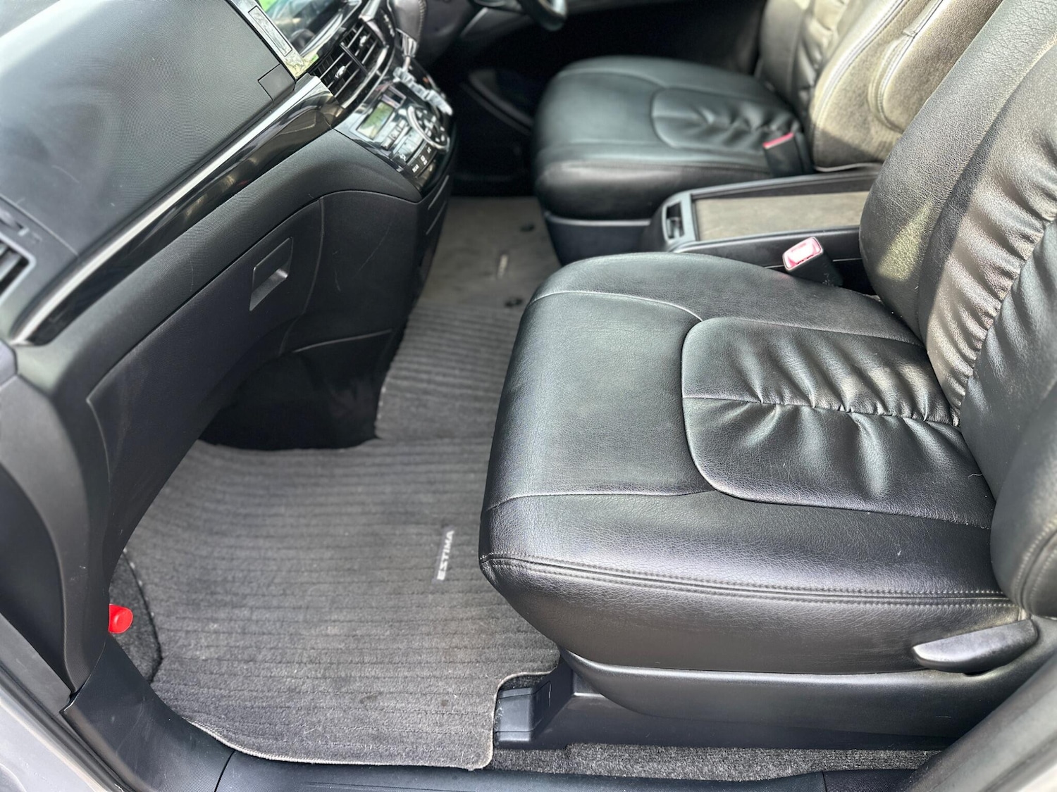 Used Toyota Estima 2025 for sale - 77637494: Photo 46