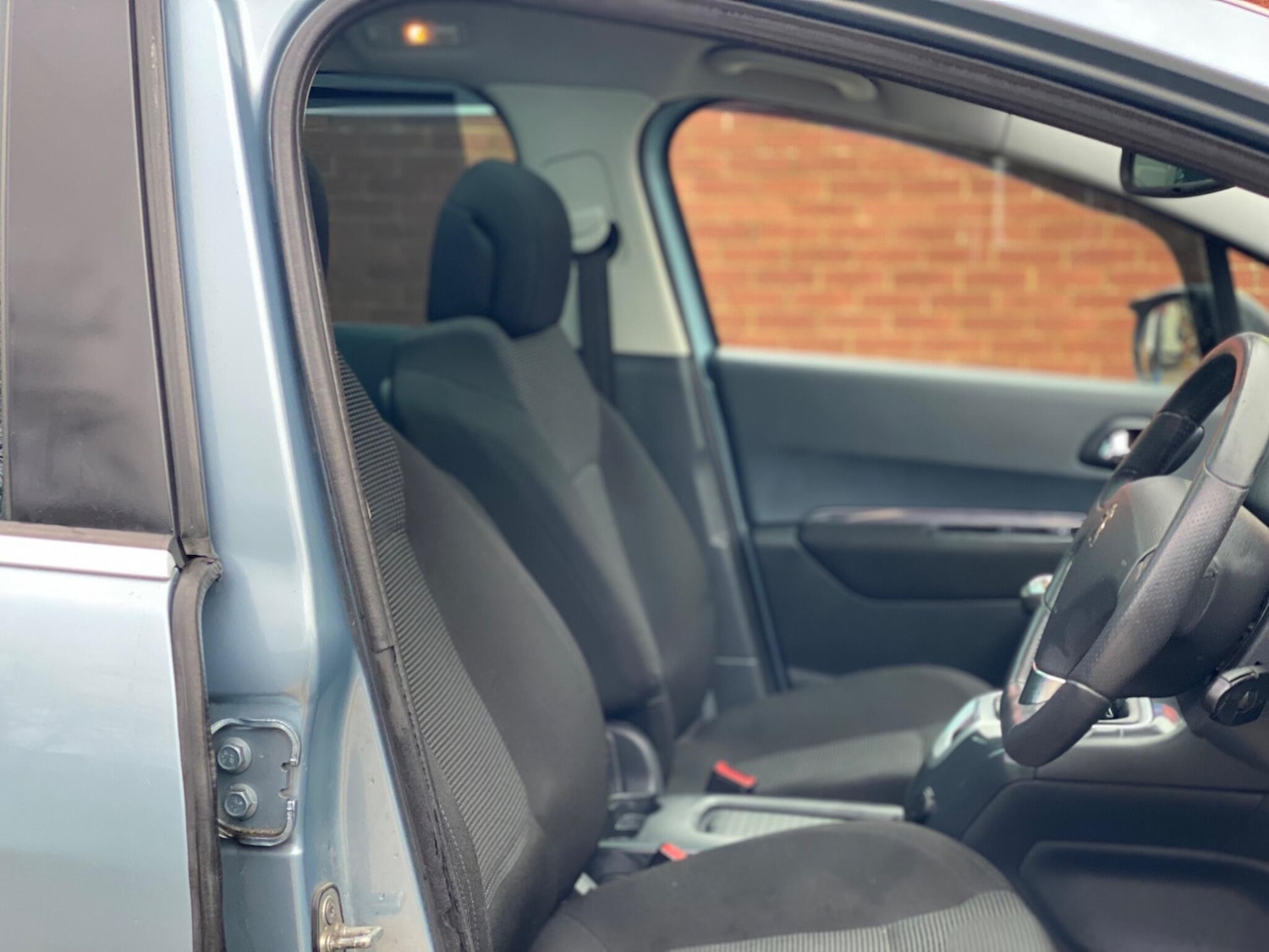 Used Peugeot 5008 2011 for sale - 76759416: Photo 25