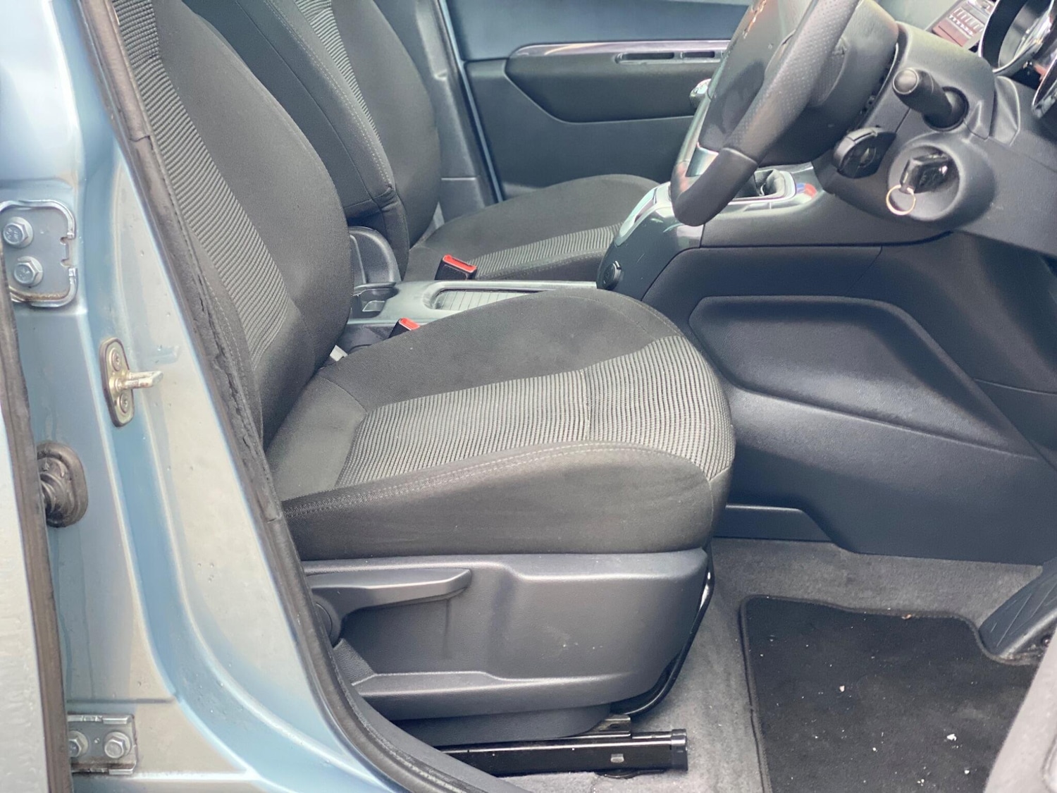 Used Peugeot 5008 2011 for sale - 76759416: Photo 26