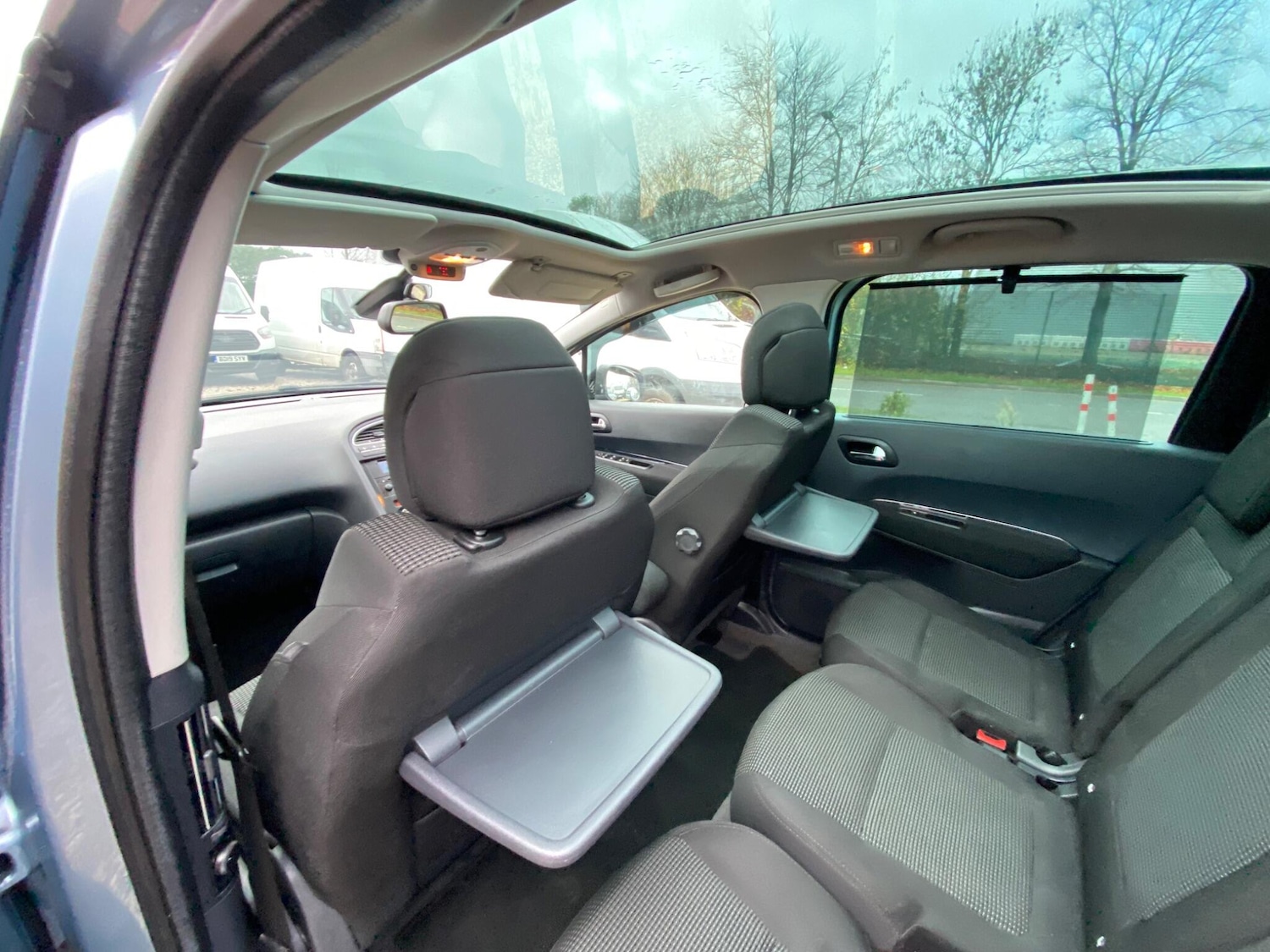 Used Peugeot 5008 2011 for sale - 76759416: Photo 32