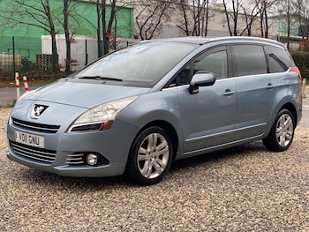 Used Peugeot 5008 2011 for sale - 76759416: Photo