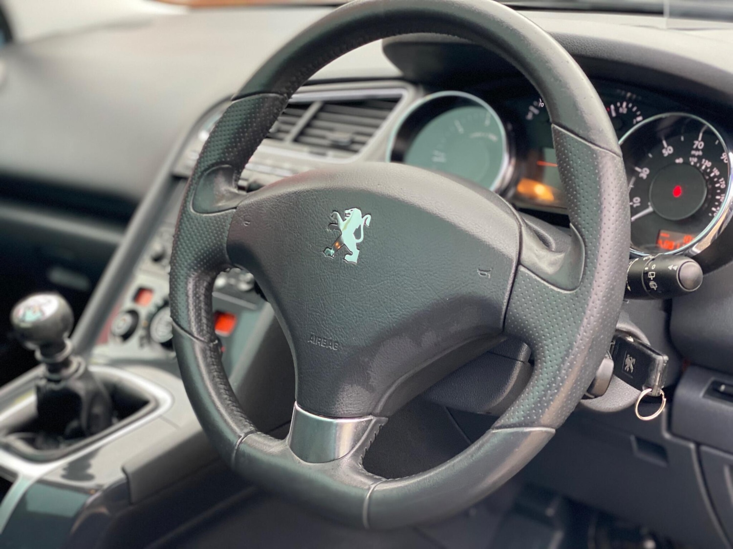 Used Peugeot 5008 2011 for sale - 76759416: Photo 54