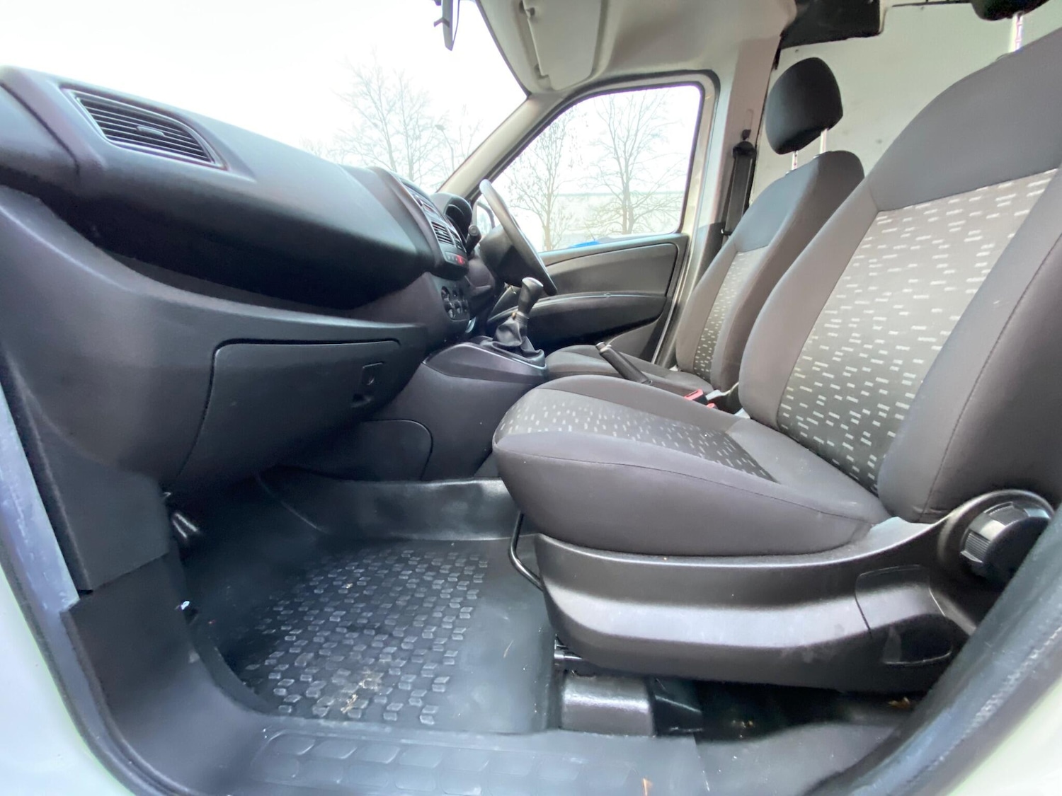 Used Vauxhall Combo 2014 for sale - 77015914: Photo 34