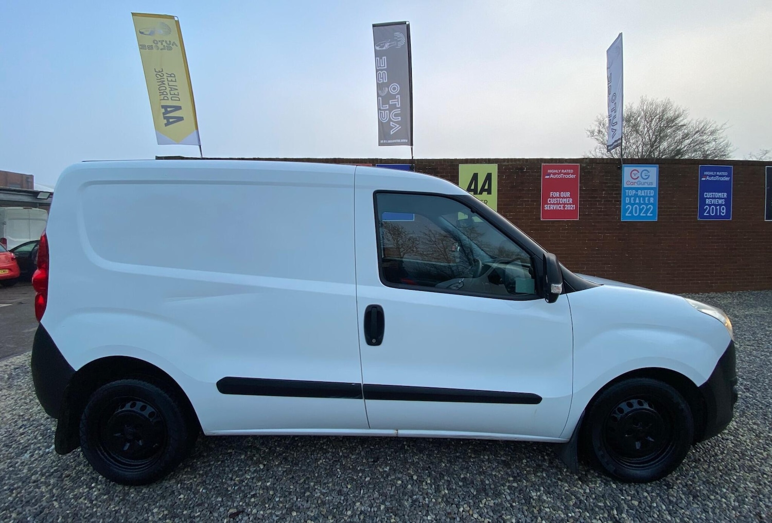 Used Vauxhall Combo 2014 for sale - 77015914: Photo 6