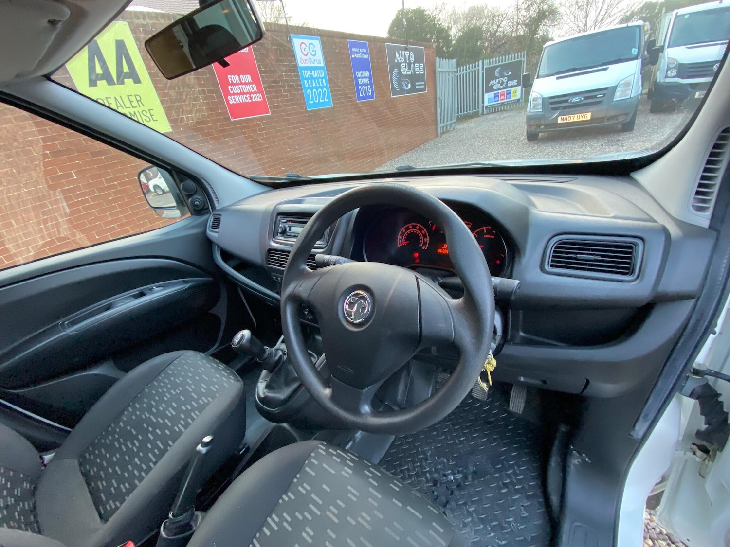 Used Vauxhall Combo 2014 for sale - 77015914: Photo 8
