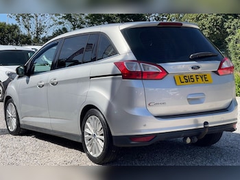 Used Ford Grand C-Max 2015 for sale - 79132790: Photo