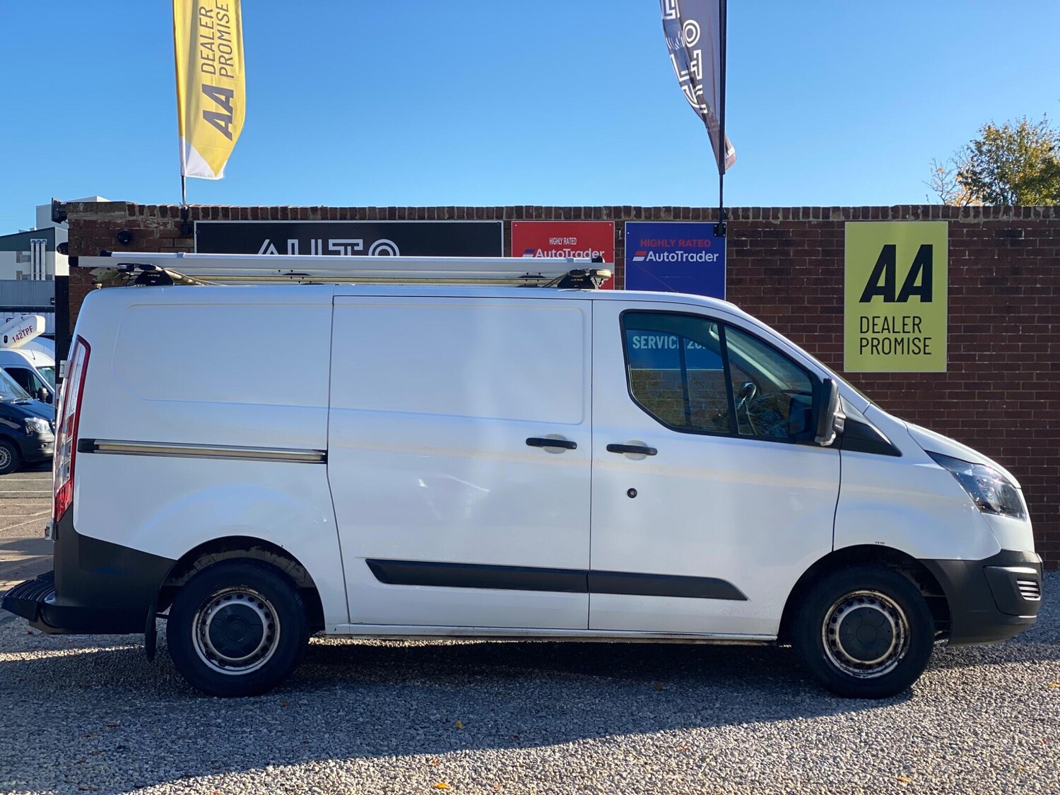 Used Ford Transit Custom 2017 for sale - 76360671: Photo 3