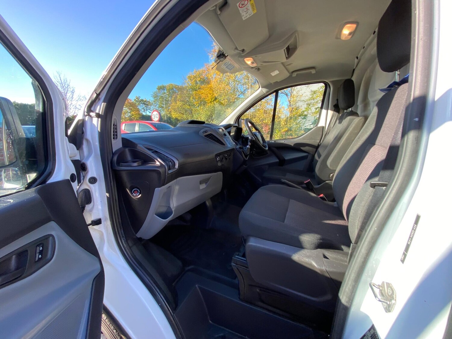 Used Ford Transit Custom 2017 for sale - 76360671: Photo 8