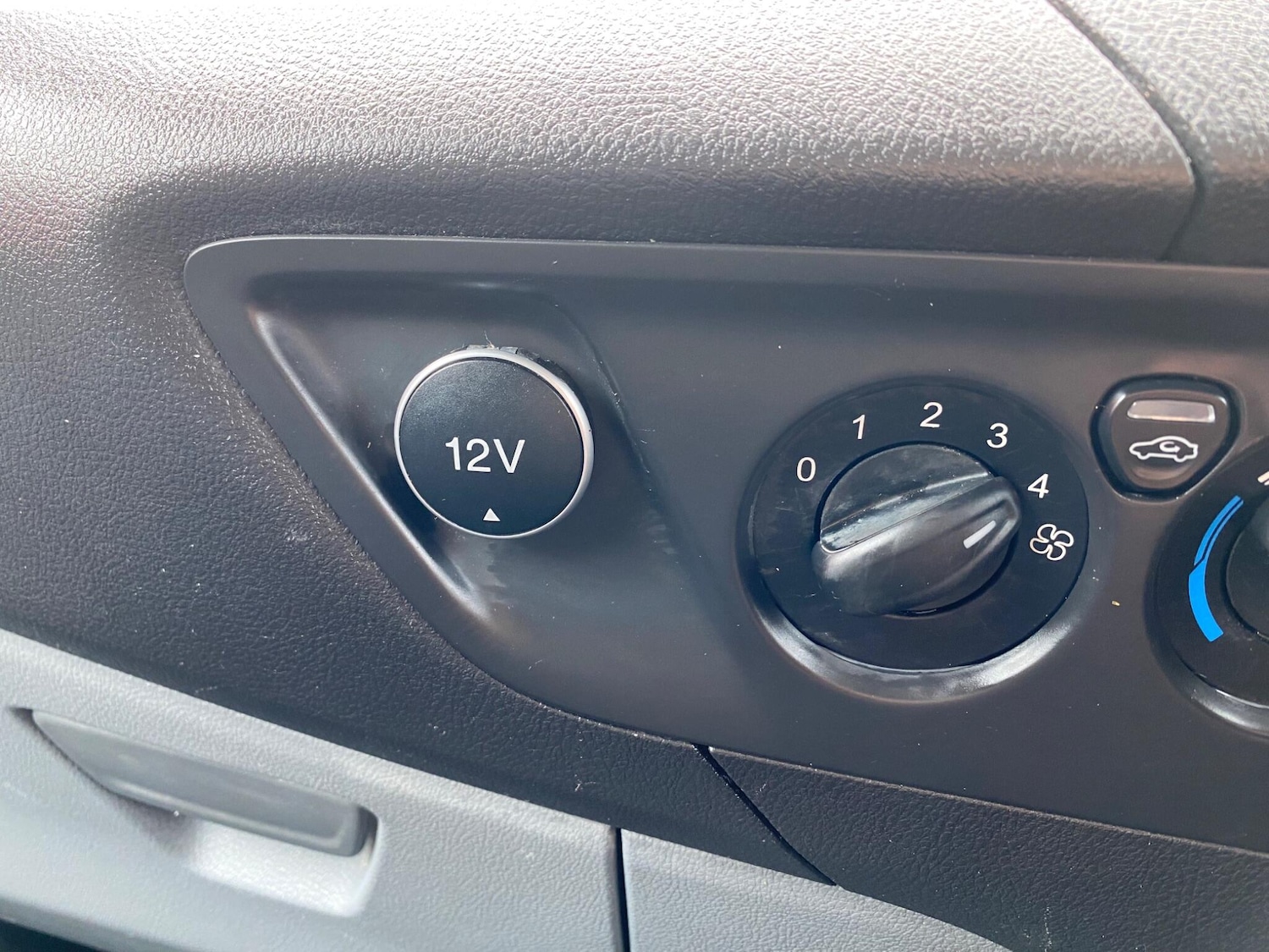 Used Ford Transit Custom 2017 for sale - 76013778: Photo 37