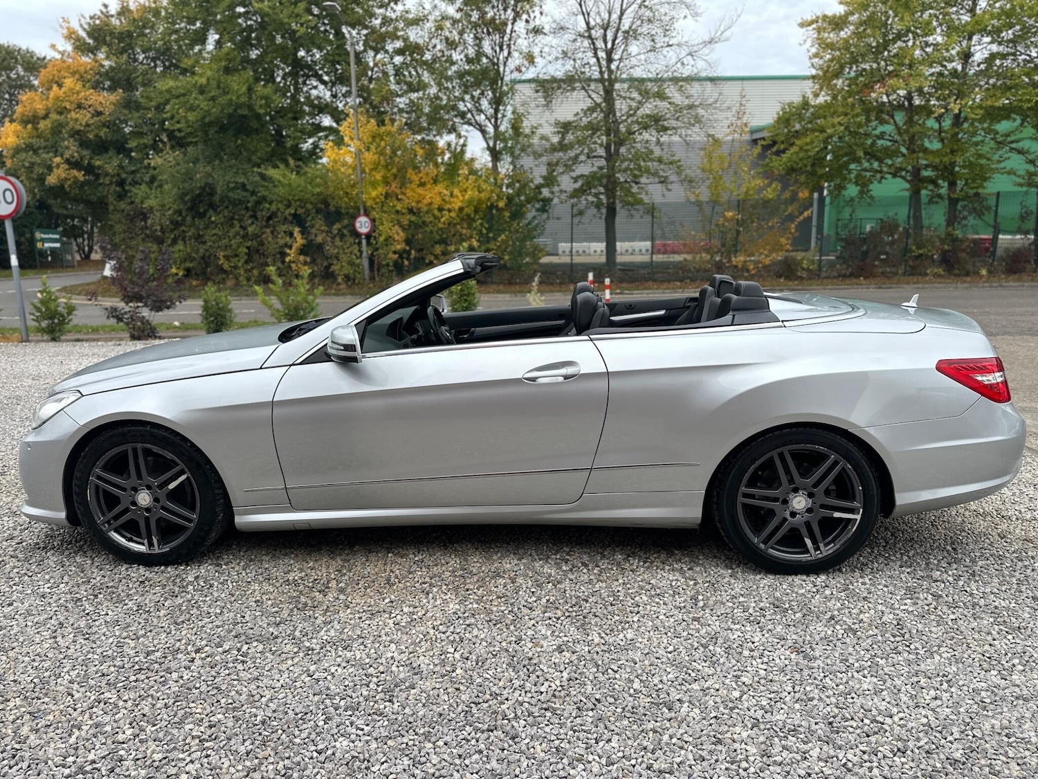 Used Mercedes-Benz E-Class 2013 for sale - 76152376: Photo 19