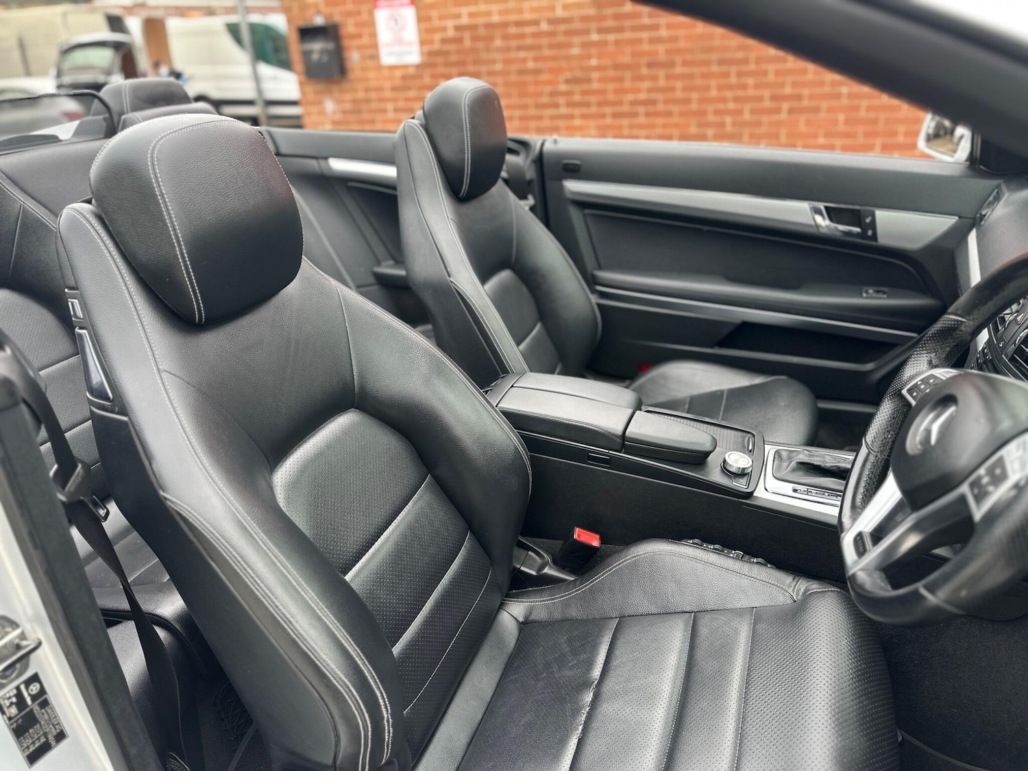 Used Mercedes-Benz E-Class 2013 for sale - 76152376: Photo 31